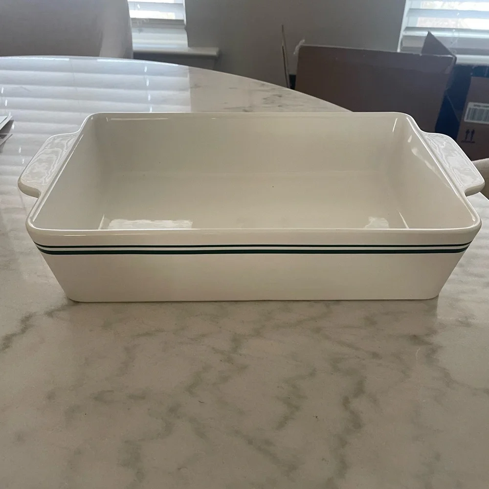 Sur la Table - Ceramic 13inch Dish, Dark Green Trim